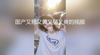 clarkcn哥和好友3P朋友圈里的高校熟女教师，浪的一批啊，两个人持续战斗一小时，才刚刚满足 意犹未尽的赶脚！